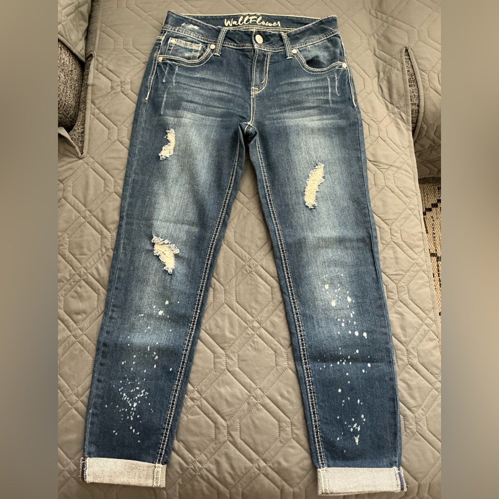 Juniors Wallflower Jeans - Cuffed , Distressed, paint splatter, stretch - size 5